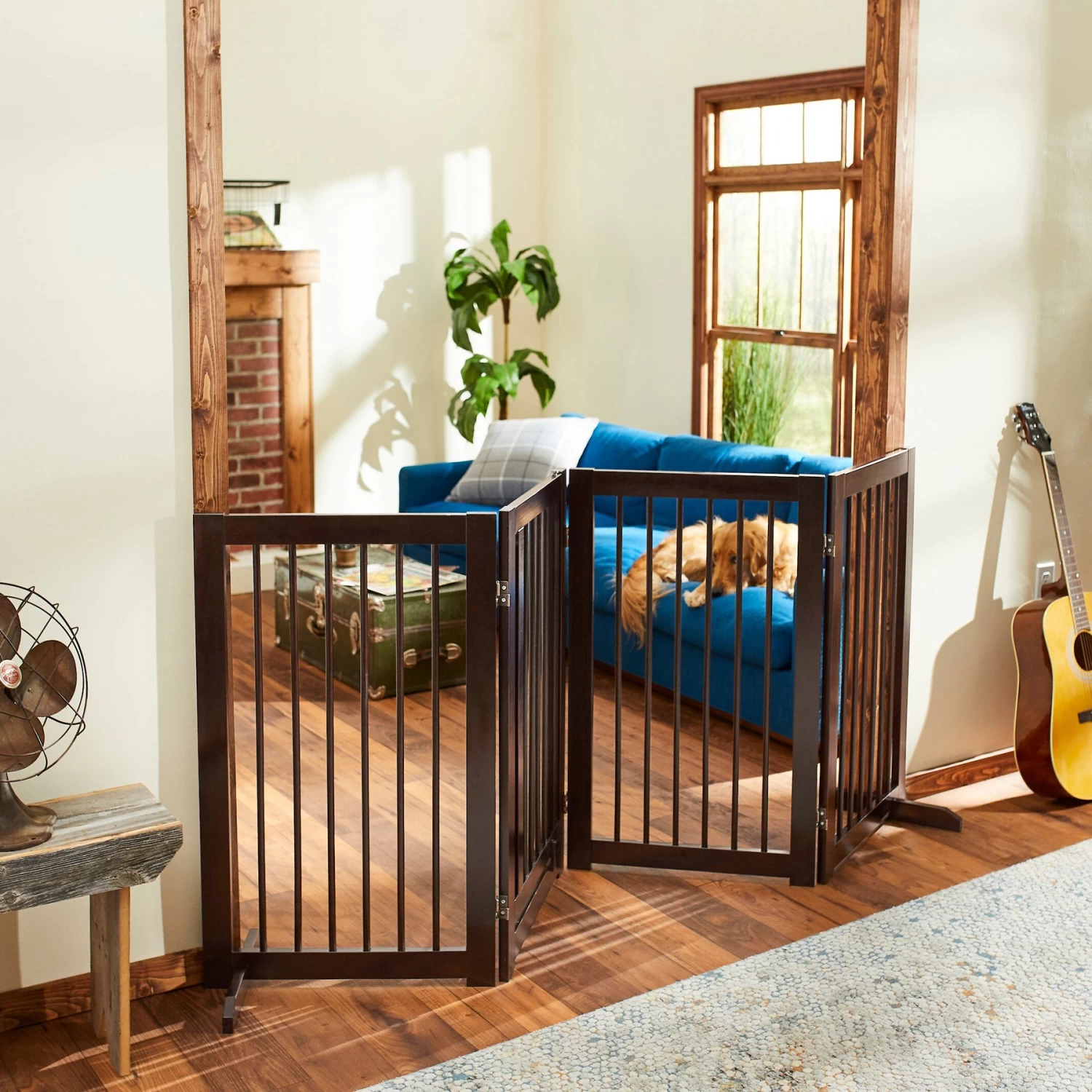 Frisco Deluxe Configurable 4-Panel Wood Dog Gate 3 Frisco Deluxe Configurable 4-Panel Wood Dog Gate