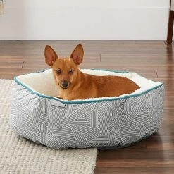 Frisco Sherpa Dog & Cat Blanket & Frisco Sherpa Hexagon Bolster Cat & Dog Bed 17 Frisco Sherpa Dog & Cat Blanket & Frisco Sherpa Hexagon Bolster Cat & Dog Bed -Frisco 303598 PT7. AC SS1800 V1623071862