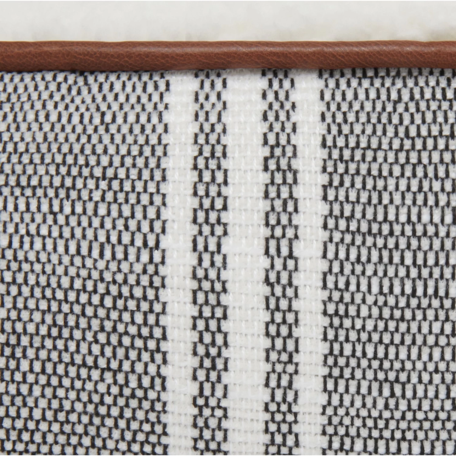 Frisco Farmhouse Deep Cuffed Cuddler Dog Bed 7 Frisco Farmhouse Deep Cuffed Cuddler Dog Bed - Image 5